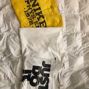 Lot of 3- XXL Nike shirts